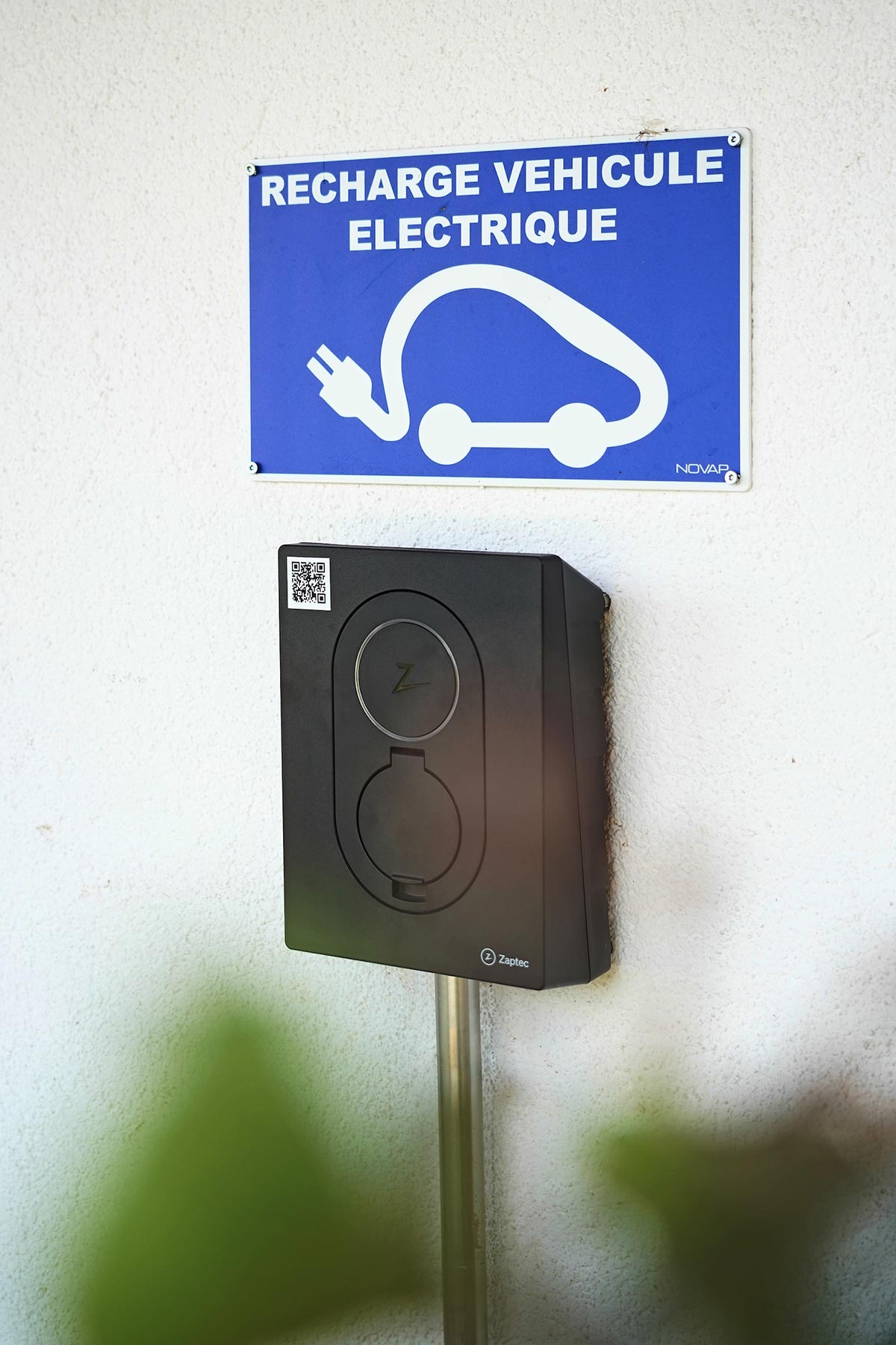 gite-milan-royal-xhoffraix-borne-electrique