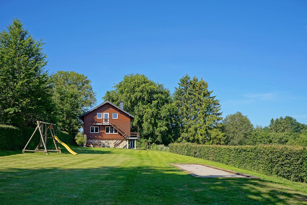 gite-milan-royal-xhoffraix-jardin