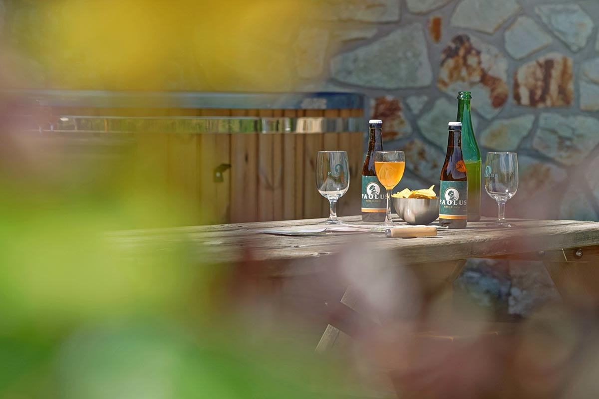 gite-milan-royal-xhoffraix-terrasse-3