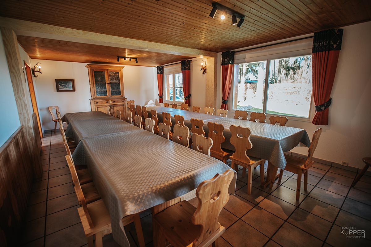 gite-xhoffraix-tetras-lyre-salle-a-manger2